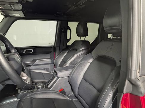 Used 2025 Ford Bronco Badlands AWD/4WD image 24