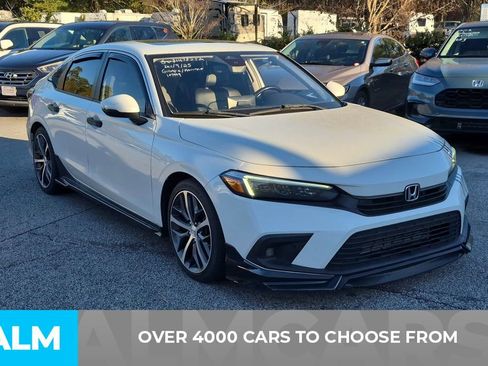 Used 2022 Honda Civic Touring image 3