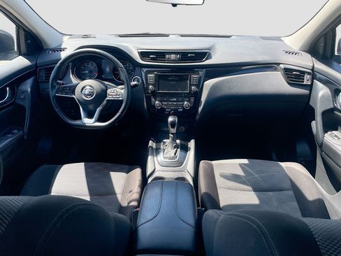Used 2020 Nissan Rogue Sport SV w/ All-Weather Package FWD image 13