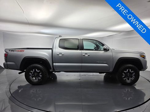 Used 2023 Toyota Tacoma TRD Off-Road w/ TRD Premium Off Road Package AWD/4WD image 7