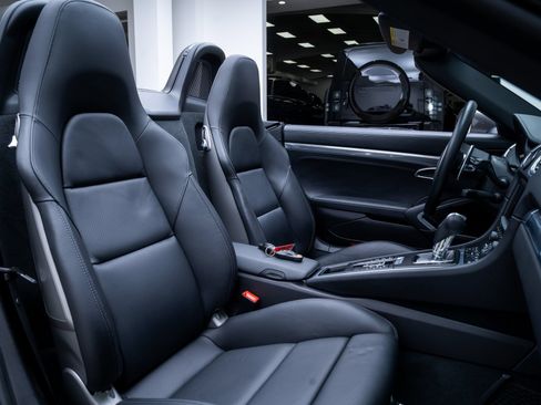 Used 2015 Porsche Boxster S RWD image 21