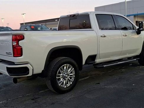 Used 2020 Chevrolet Silverado 3500 High Country w/ Technology Package image 9