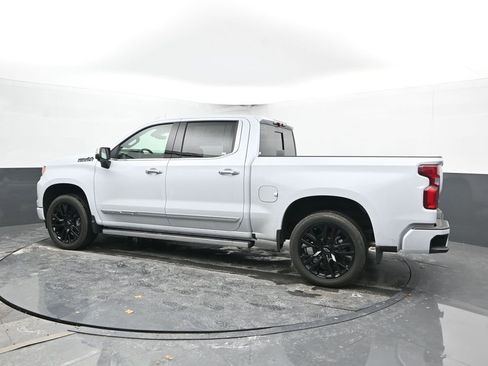 New 2026 Chevrolet Silverado 1500 High Country AWD/4WD image 10