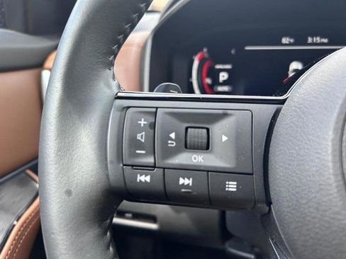 Used 2024 Nissan Rogue Platinum w/ Platinum Premium Package image 15