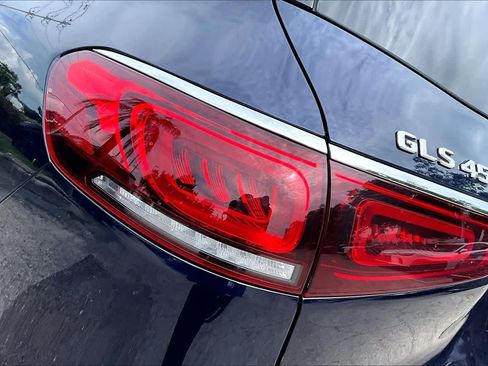 Used 2020 Mercedes-Benz GLS 450 4MATIC image 29
