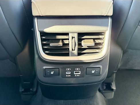 Certified 2025 Subaru Outback Limited image 35