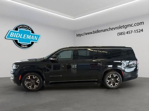 Used 2024 Jeep Wagoneer L Series III w/ Flexible Seating Group image 4