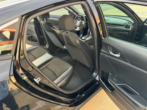 Used 2021 Honda Civic Sport image 11
