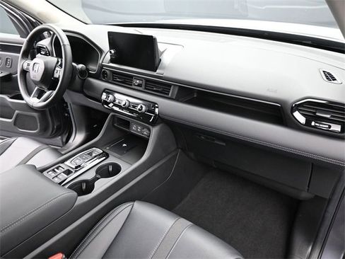 Used 2025 Honda Pilot EX-L image 44