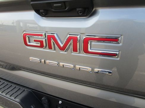 New 2026 GMC Sierra 1500 Elevation AWD/4WD image 14