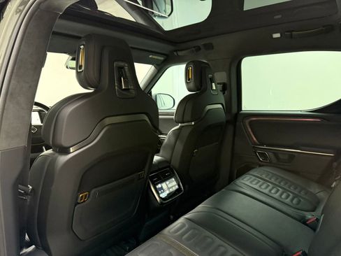 Used 2022 Rivian R1T Launch Edition image 35