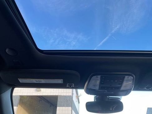 Used 2021 Jeep Grand Cherokee Limited X image 17