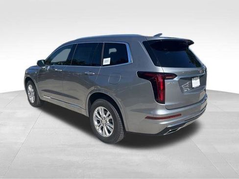 New 2025 Cadillac XT6 Luxury image 3