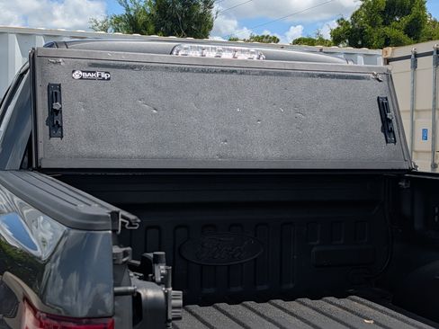 Used 2019 Ford F150 Raptor w/ Equipment Group 802A Luxury AWD/4WD image 17