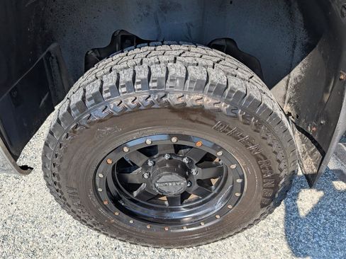 Used 2007 Chevrolet Silverado 2500 LTZ w/ Safety Package AWD/4WD image 10