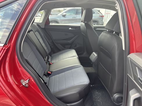 New 2025 Volkswagen Jetta SE image 10