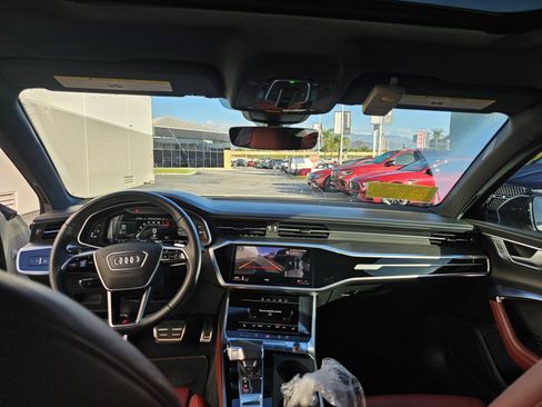 Used 2021 Audi S6 Prestige w/ Prestige Package image 9