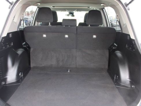Used 2018 Toyota RAV4 XLE image 11