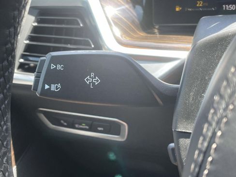 Used 2024 BMW X7 xDrive40i w/ M Sport Package AWD/4WD image 25