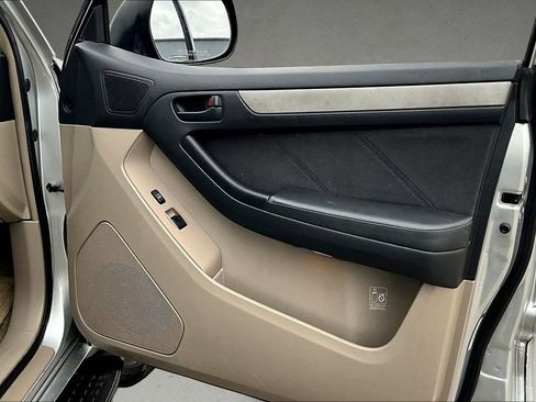 Used 2005 Toyota 4Runner SR5 image 23