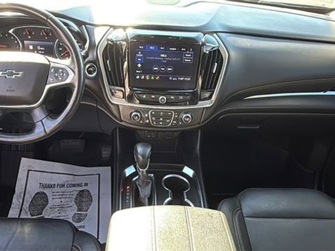 Used 2021 Chevrolet Traverse RS w/ LPO, Floor Liner Package image 27