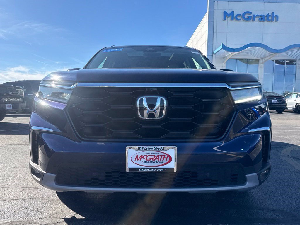 Certified 2025 Honda Pilot Elite image 13