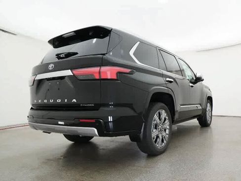 Used 2026 Toyota Sequoia Capstone AWD/4WD image 23