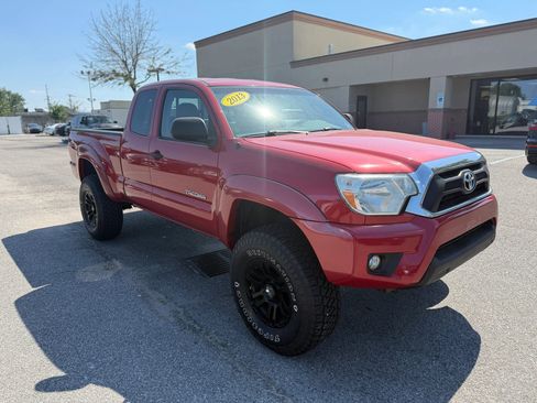 Used 2013 Toyota Tacoma 4x4 Access Cab V6 w/ SR5 Pkg image 5