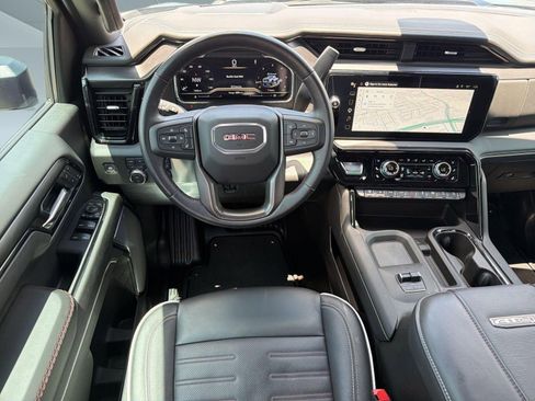Used 2025 GMC Sierra 2500 AT4X AWD/4WD image 28