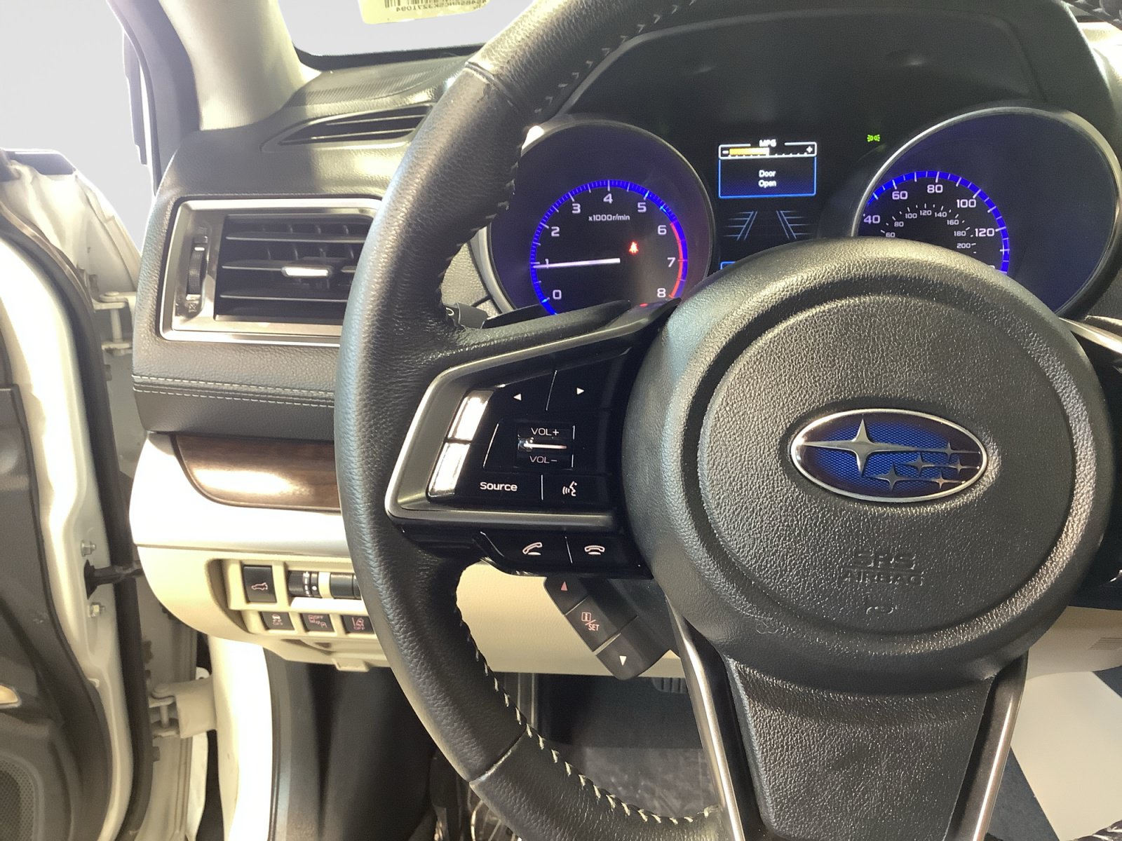 Used 2019 Subaru Outback 2.5i Limited AWD/4WD image 19