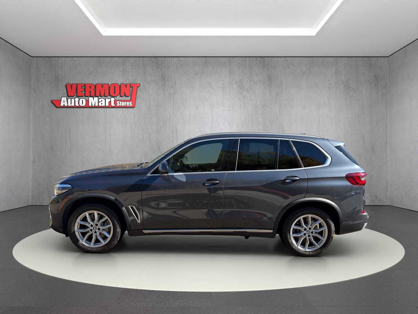 Used 2021 BMW X5 xDrive40i w/ Premium Package AWD/4WD image 5