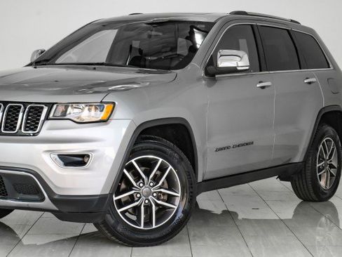 Used 2020 Jeep Grand Cherokee Limited image 57