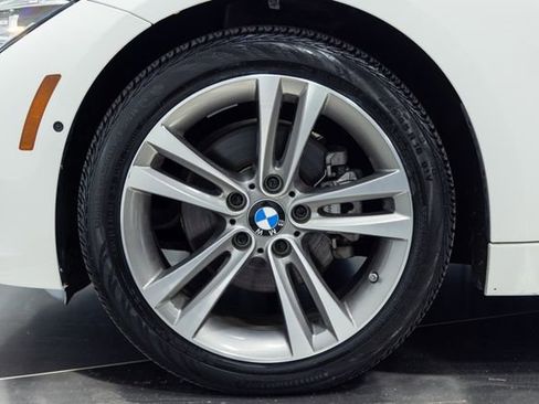 Used 2016 BMW 328i xDrive Sedan AWD/4WD image 27