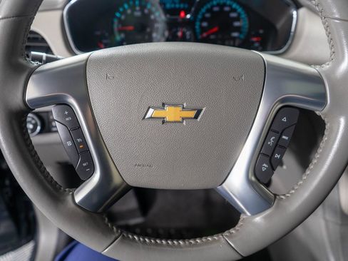 Used 2014 Chevrolet Traverse LT image 15