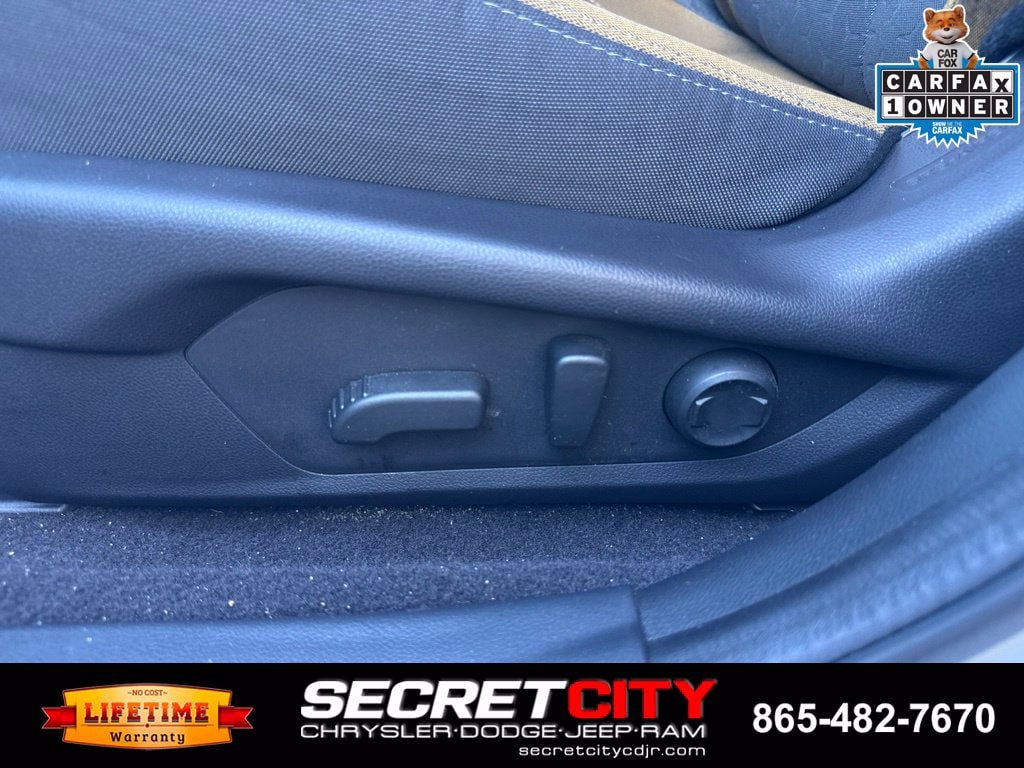 Used 2025 Subaru Crosstrek 2.5i Sport w/ Crosstrek Mirror Package AWD/4WD image 34