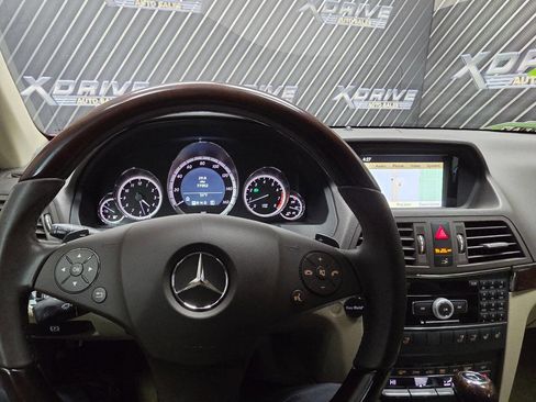 Used 2011 Mercedes-Benz E 350 Cabriolet image 21