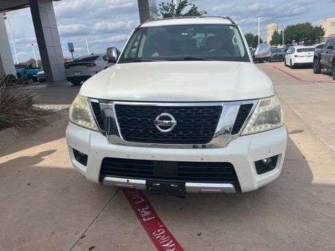 Used 2018 Nissan Armada Platinum w/ Interior Lighting Package RWD image 3