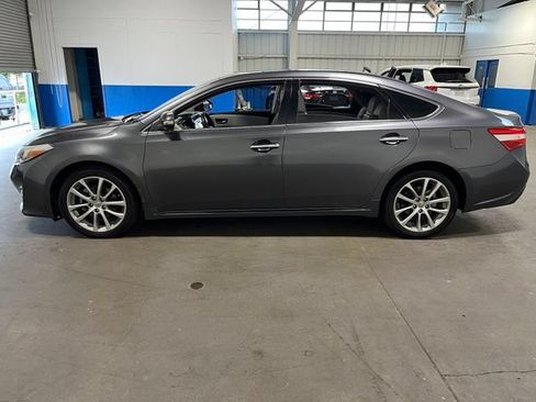 Used 2014 Toyota Avalon XLE Touring FWD image 6