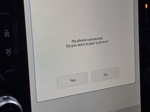 Used 2024 RAM 2500 Laramie image 9