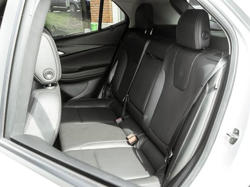 Used 2024 Buick Encore GX Sport Touring w/ Comfort Package AWD/4WD image 23