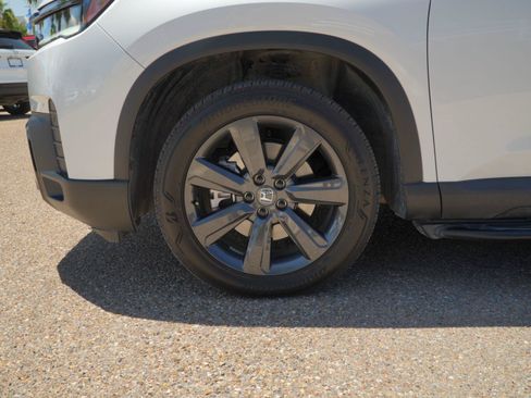 Used 2026 Honda Pilot Sport image 16