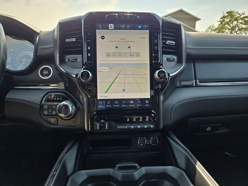 Used 2022 RAM 1500 Limited w/ Body-Colour Bumper Group image 28