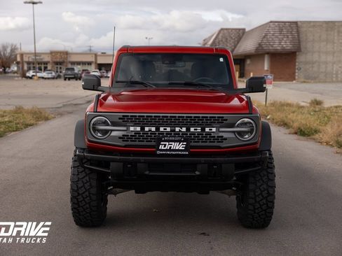 Used 2023 Ford Bronco Badlands w/ Sasquatch Package image 4