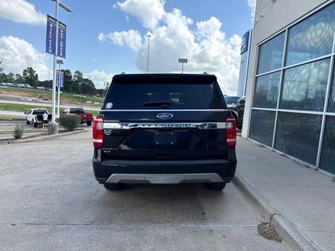 Used 2020 Ford Expedition XLT w/ Equipment Group 202A RWD image 6