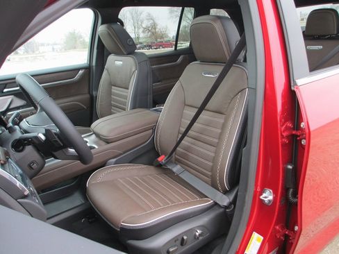 New 2026 GMC Acadia Denali Ultimate image 10