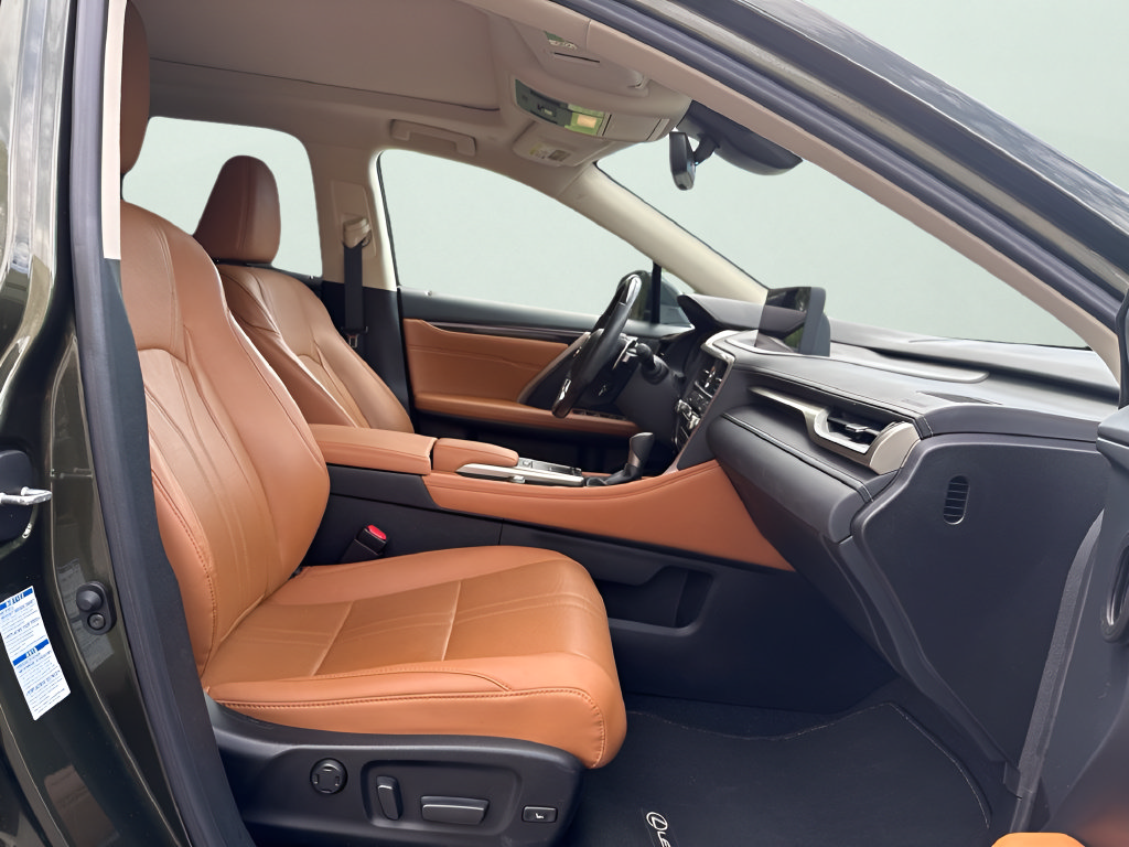 Used 2022 Lexus RX 450h AWD w/ Luxury Package image 39