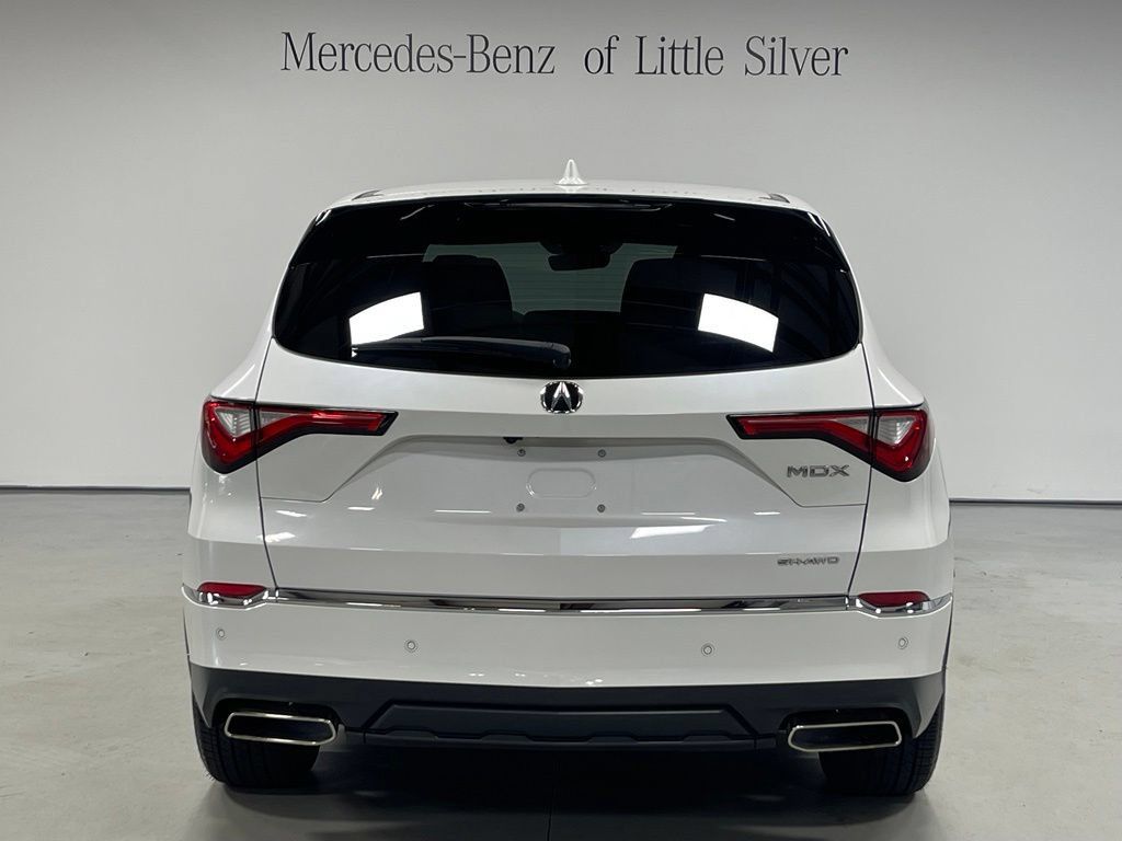Used 2024 Acura MDX w/ Technology Package AWD/4WD image 4