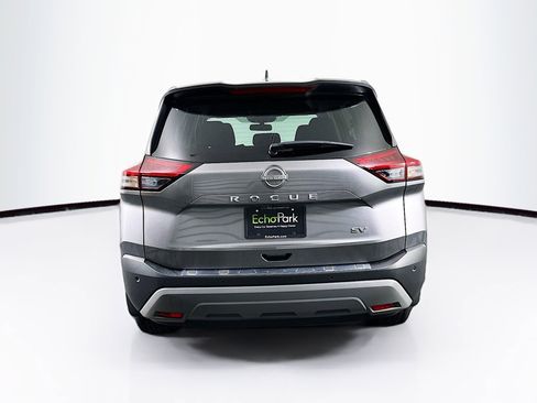 Used 2023 Nissan Rogue SV image 7