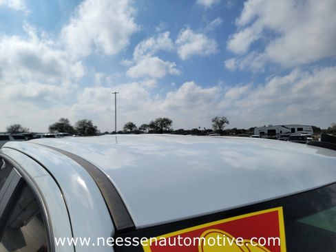 Used 2022 Chevrolet Silverado 2500 LT w/ Convenience Package image 9