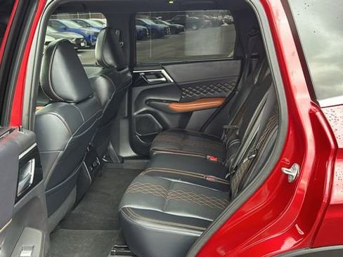 Used 2024 Mitsubishi Outlander SEL image 22